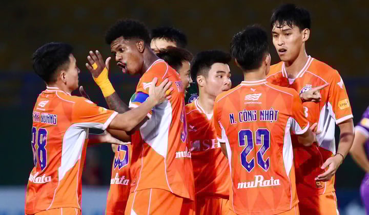 CLB Đà Nẵng níu giữ hy vọng trụ hạng V.League.